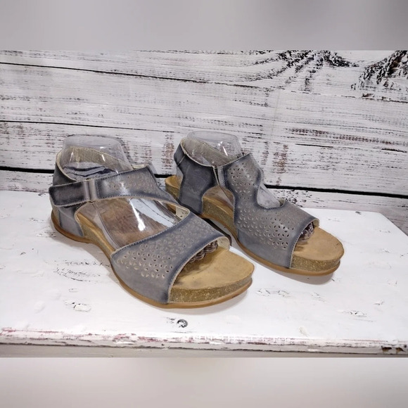 Propét Phoebe Wedge‎ Sandal Blue size 10 Support Comfort Cushion Leather - Picture 6 of 6